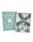 Doudou plat lapin vert sauge Lapin DOUDOU – doudou plat 18 cm Doudou et Compagnie