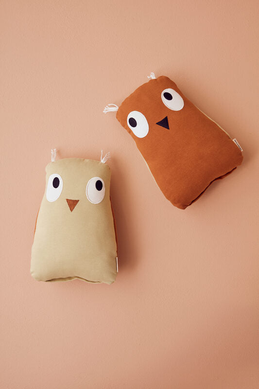EDVIN rust owl plush toy