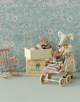 Sleepy wakey baby mouse in matchbox - Rose