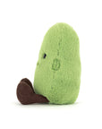 Peluche Amuseables Soyella Edamame Bean Jellycat, de profil, avec ses pieds