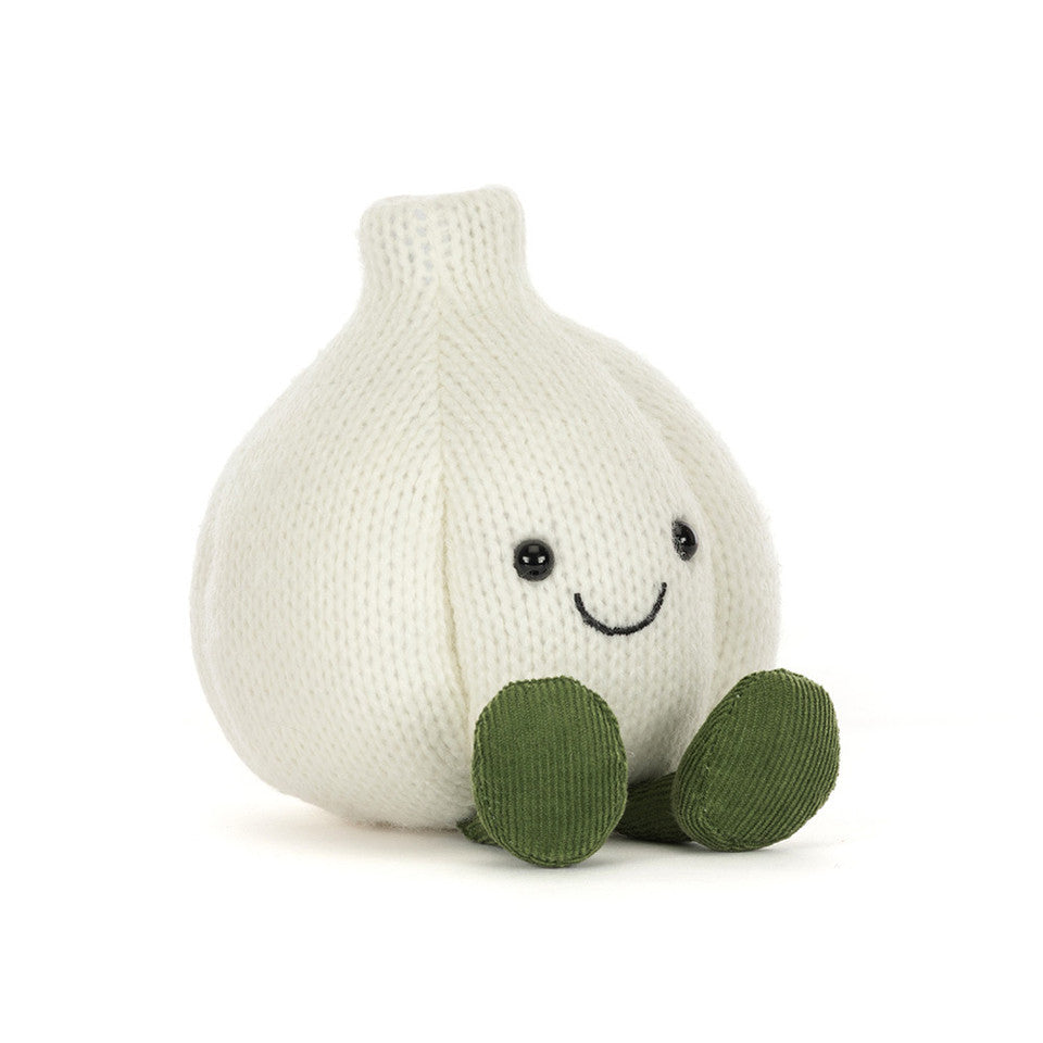 Peluche Amuseables Garlic Jellycat, de face, assis
