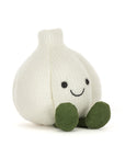 Peluche Amuseables Garlic Jellycat, de face, assis