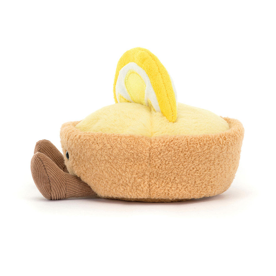 Peluche Amuseables Collette Tarte au Citron Jellycat, de profil, avec son pied