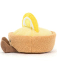 Peluche Amuseables Collette Tarte au Citron Jellycat, de profil, avec son pied