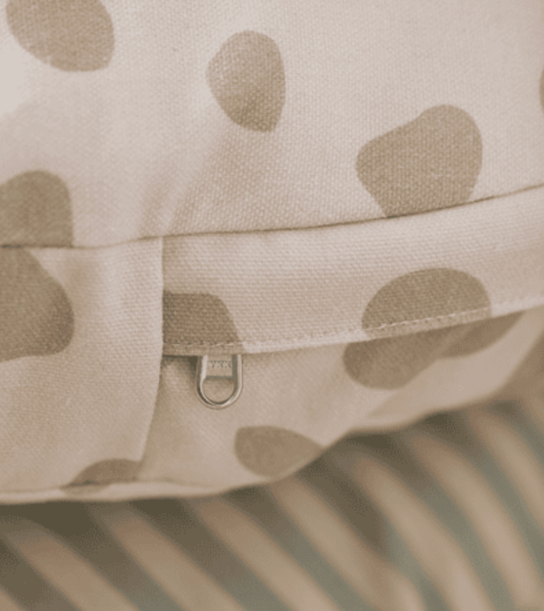 60 cm floor cushion, speckled