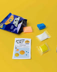 Mini kit pâte auto-durcissante Leon croissant OMY pour enfant, autre angle