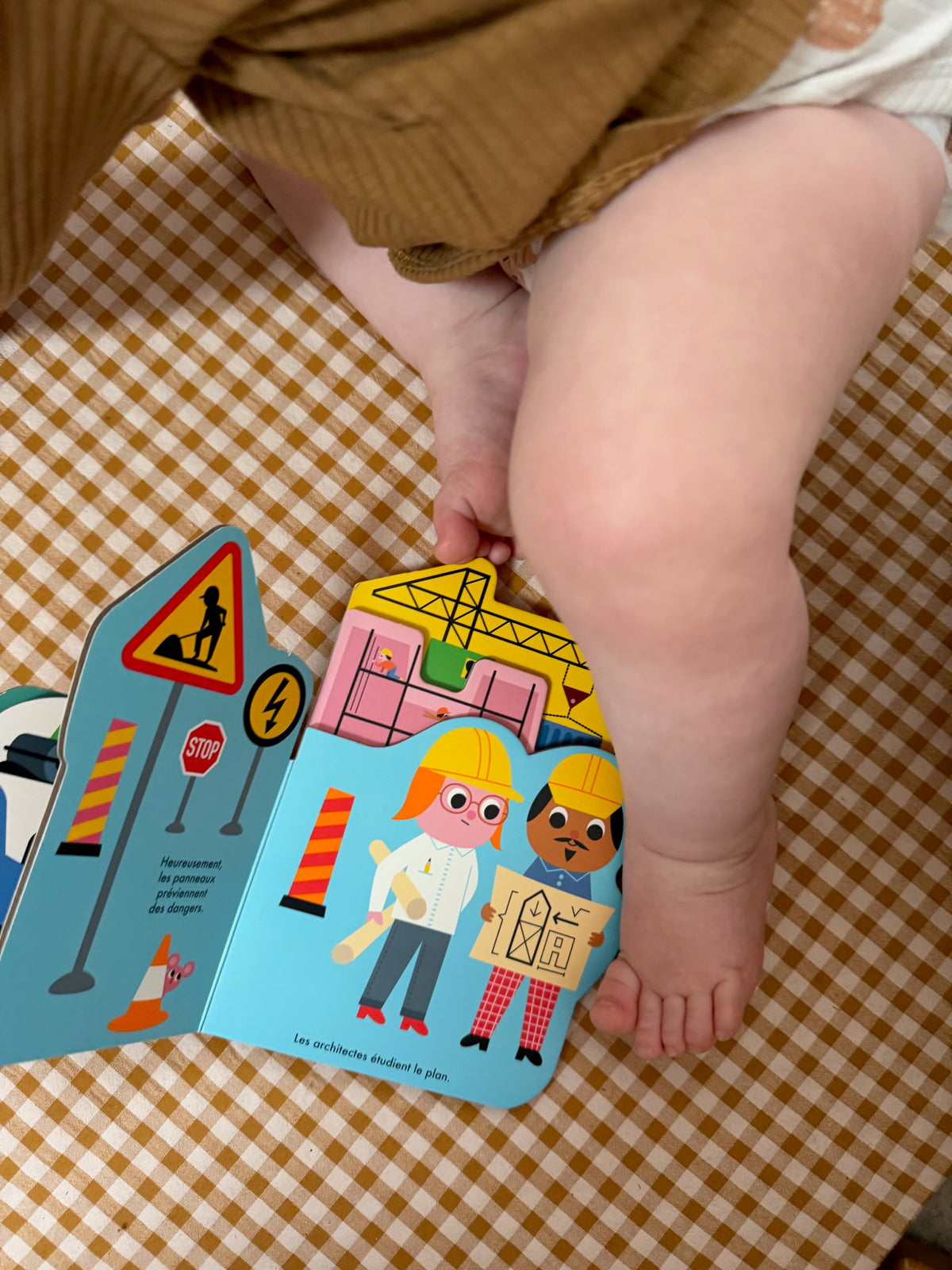 Le Chantier, imagier bébé tout-carton Marcel &amp; Joachim : collection tout-carton d'Ingela pour les bébés