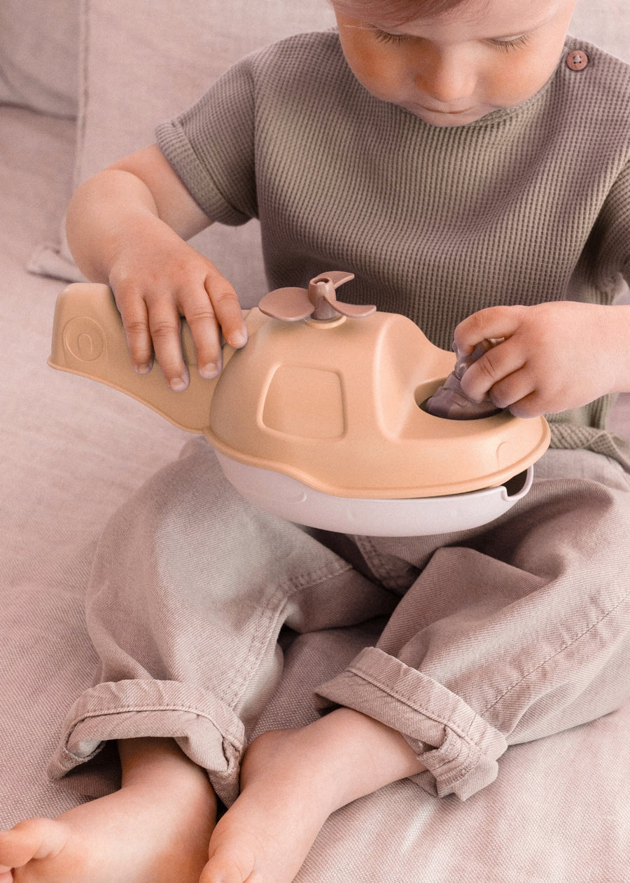 L'Hélicoptère Bateau - Peach