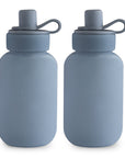 Lot de 2 gourdes de purée réutilisables Tradewinds bleu Mushie, coloris bleu Tradewinds