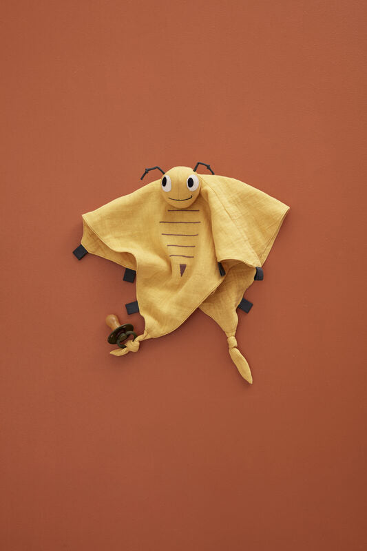 EDVIN Bea the bee comforter/blanket toy