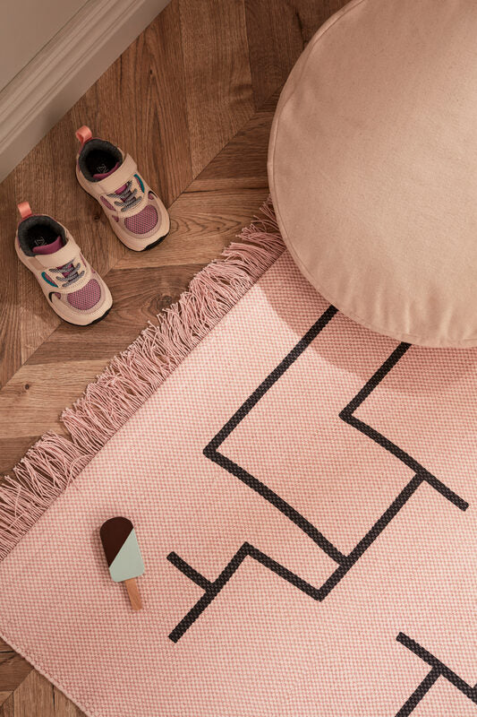 Pink geometric rug 90x130 cm