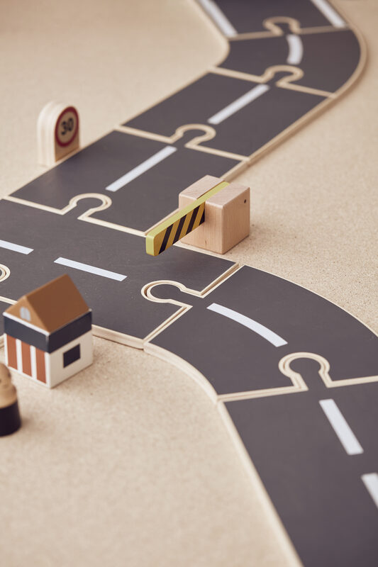 AIDEN car track extension