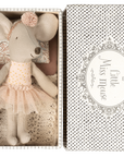 Dance mouse in daybed, Little sister