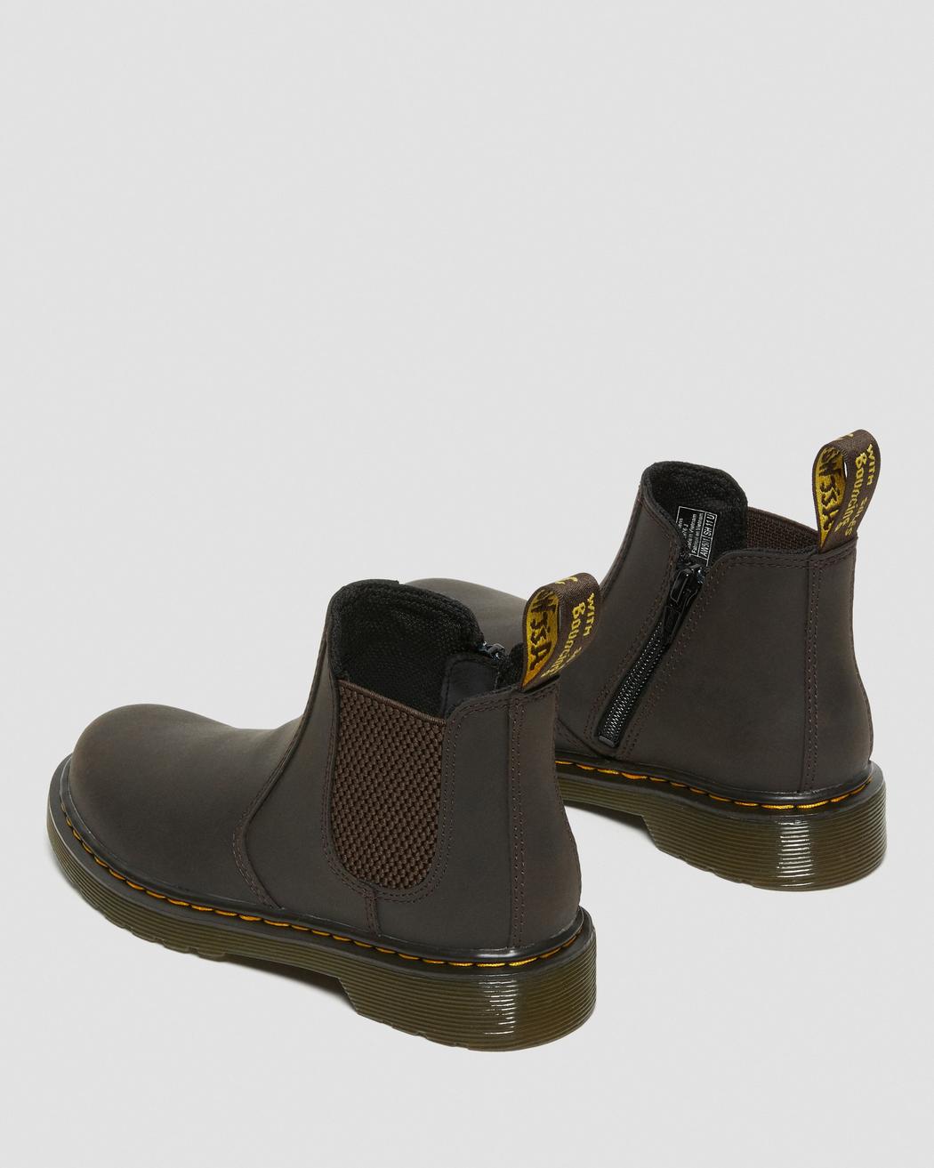 2976 Junior Leather Chelsea Boots Dark Brown Wildhorse Lamper Dr. Martens