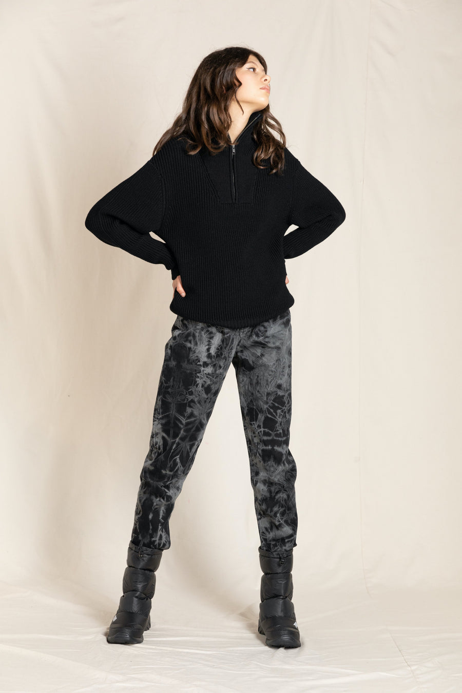 SOLANGE Soft Black Tie & Dye - Slouchy Fit Jeans